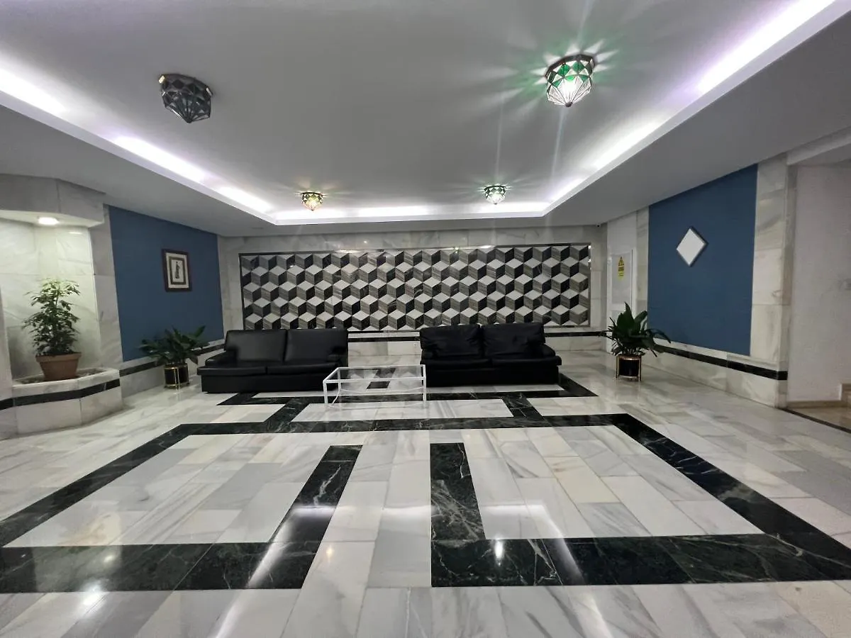Apartamento Tropical Con Piscina Cerca De La Playa Torremolinos Apartment