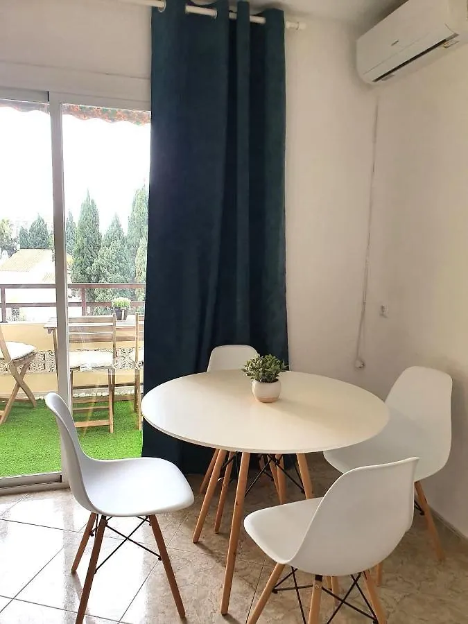 Apartamento tropical con piscina cerca de la playa Torremolinos