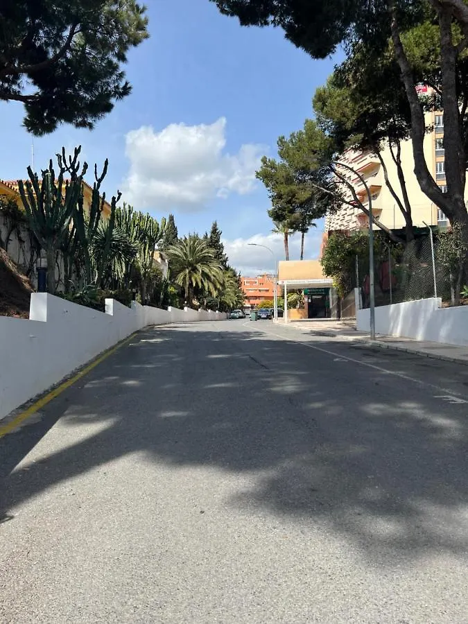 Apartamento tropical con piscina cerca de la playa Torremolinos España
